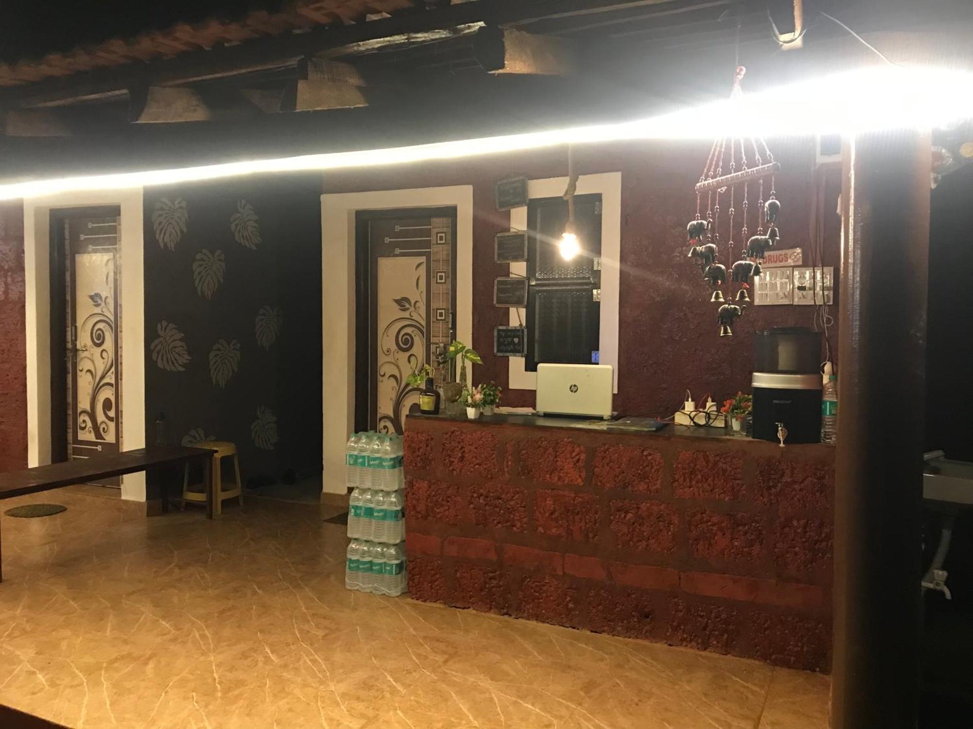 Tusker Tribe Hostel Gokarna  Eksteriør bilde
