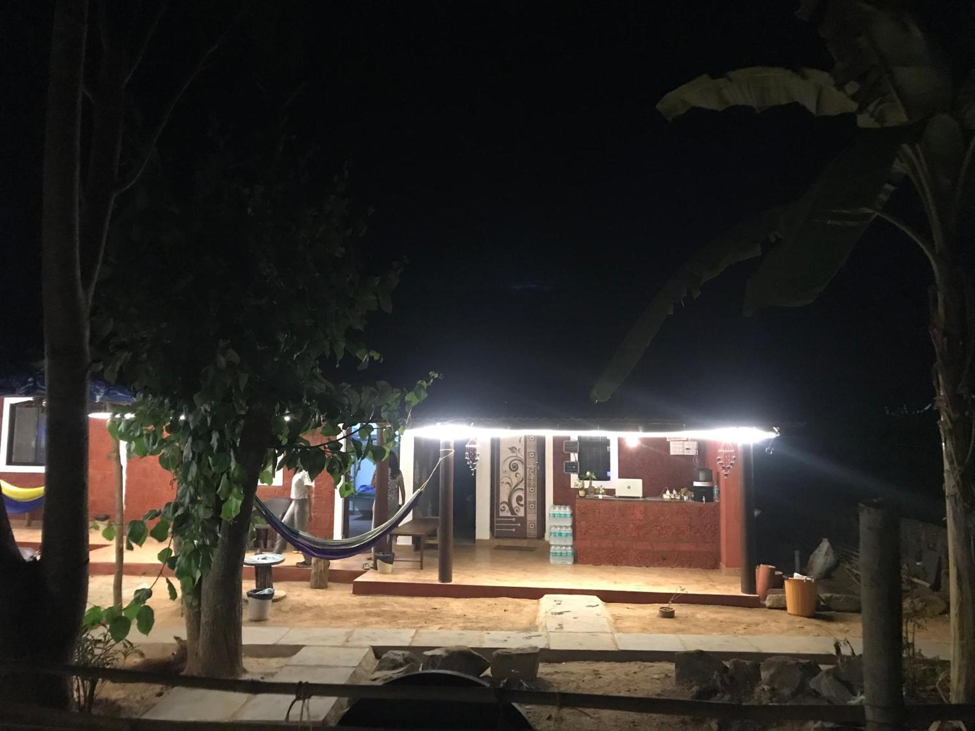 Tusker Tribe Hostel Gokarna  Eksteriør bilde
