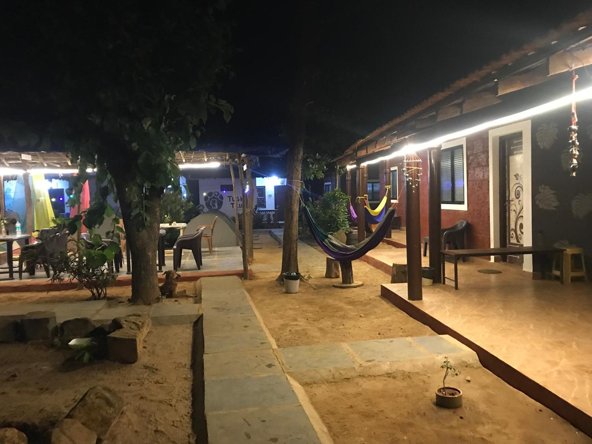 Tusker Tribe Hostel Gokarna  Eksteriør bilde
